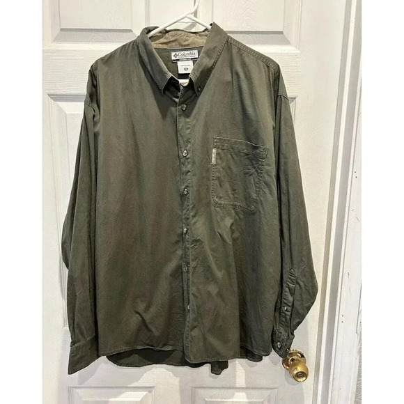 Columbia Sportswear Logo Button-Down Shirt‎ Size 2XL Green Cotton Hiking Fishing - Picture 1 of 9